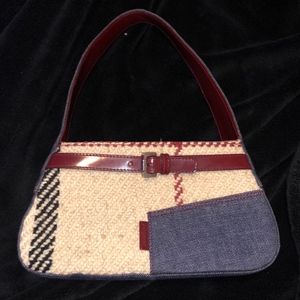 Mini Burberry baguette